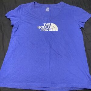 The North Face woman V -neck tee shirt XL